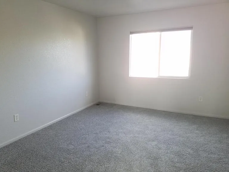 1691 Oak Creek Dr — Photo 14