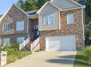 676 Creekstone Rdg, South Charleston, WV 25309