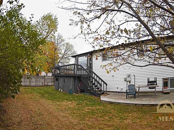 5th image of 307 Helen Dr