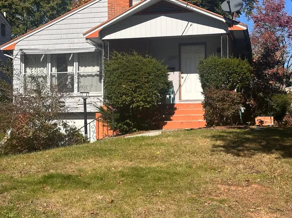 1560 Boulevard, West Hartford, CT 06107