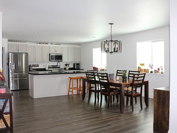 3rd image of 4174 Gabbert Way