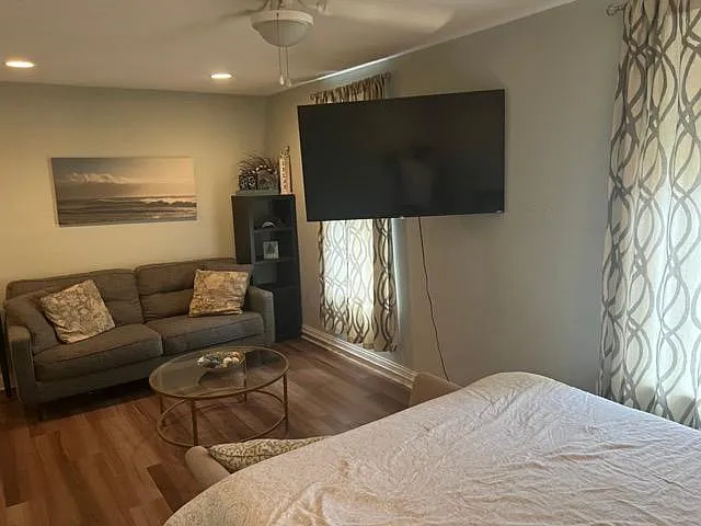 4608 Smick St — Photo 25