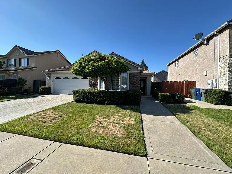2928 Norwich Ave — Photo 20