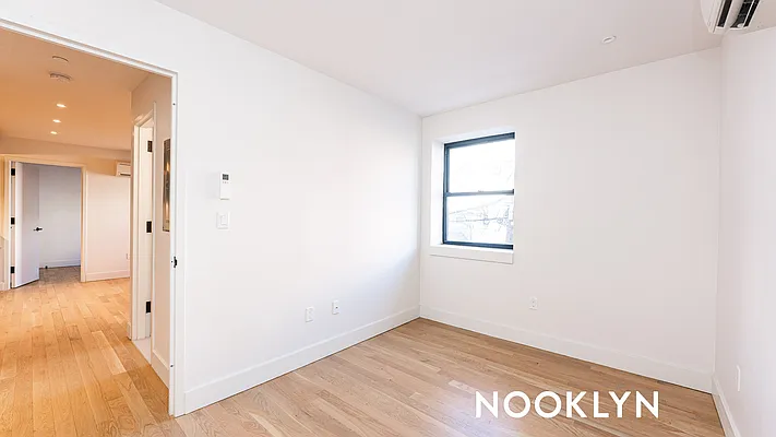 Rented by Nooklyn NYC LLC | media 17