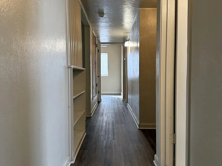 2644 8th Ave — Photo 19