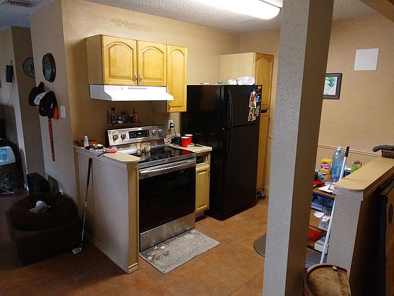 4th image of 5427 Marconi St