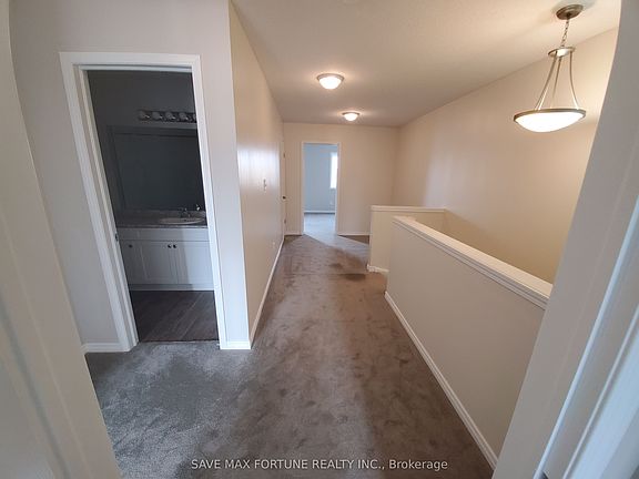 4th image of 50 Pinnacle Dr #12