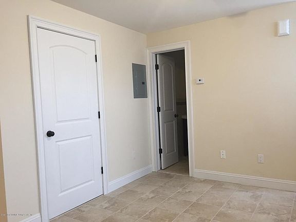 3rd image of 95 Allison Ave