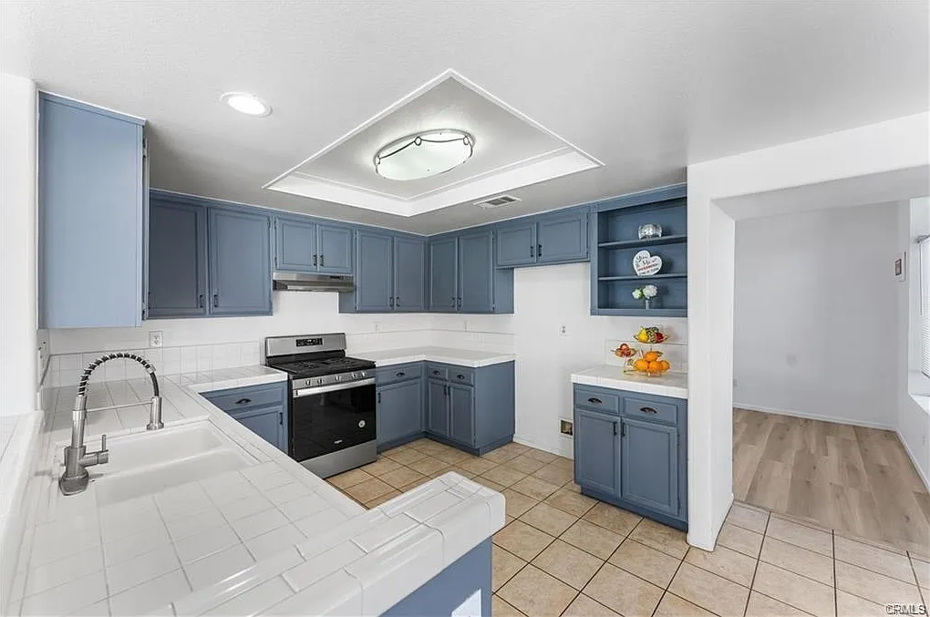 5 bed, 2486 sqft, $4,000 — Photo 3