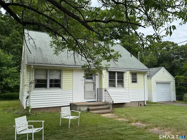 12 Swan Avenue, Wallingford, CT 06492