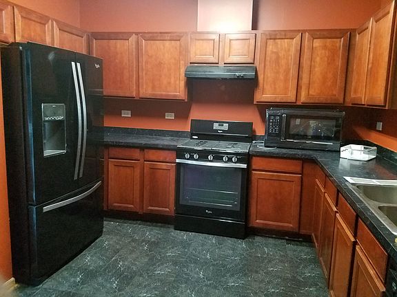 5th image of 589 S Rosehall Ln