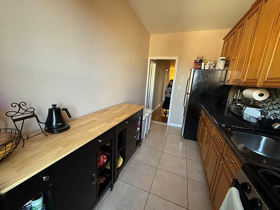 5th image of 3076 43rd St Floor 2