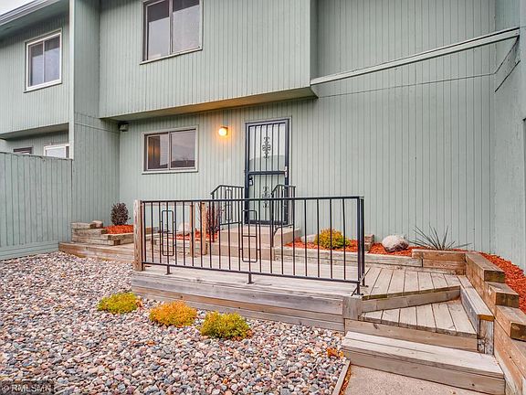5th image of 125 Canabury Ct