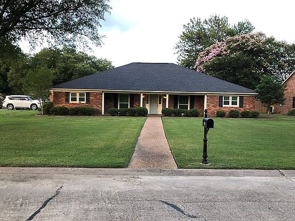 4th image of 1810 Jacqueline Dr