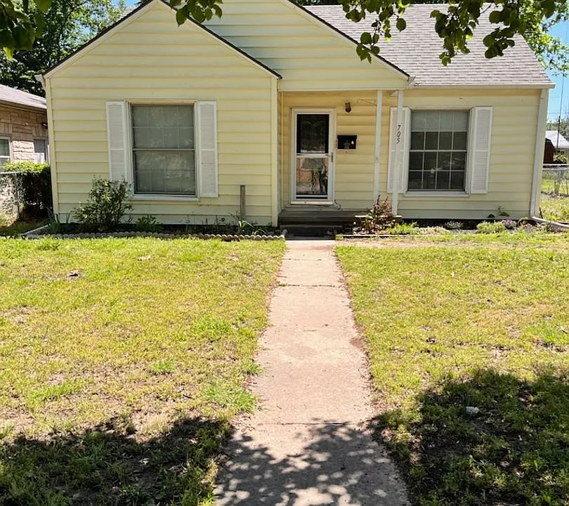 705 W Indiana Ave