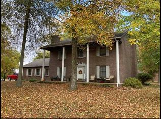 11449 Sugar Creek Ave, Mount Carmel, IL 62863