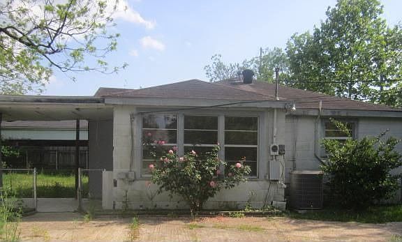 5th image of 420 N Crocker St