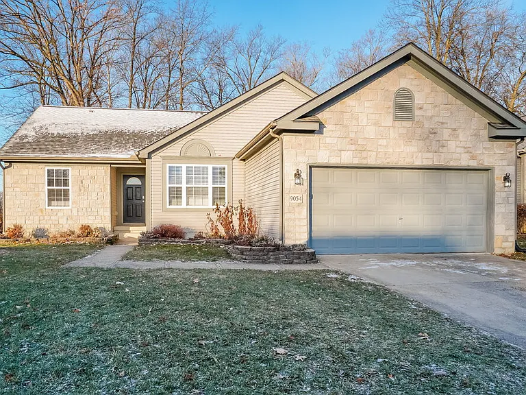 9054 Jackies Bnd — Photo 1