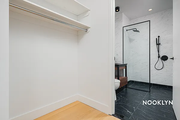 Rented by Nooklyn NYC LLC | media 54