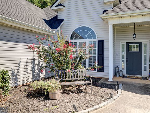 2nd image of 229 John Lovelace Rd