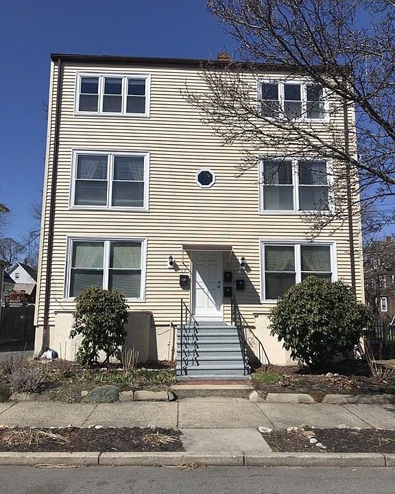 1st image of 17 Herschel St #1