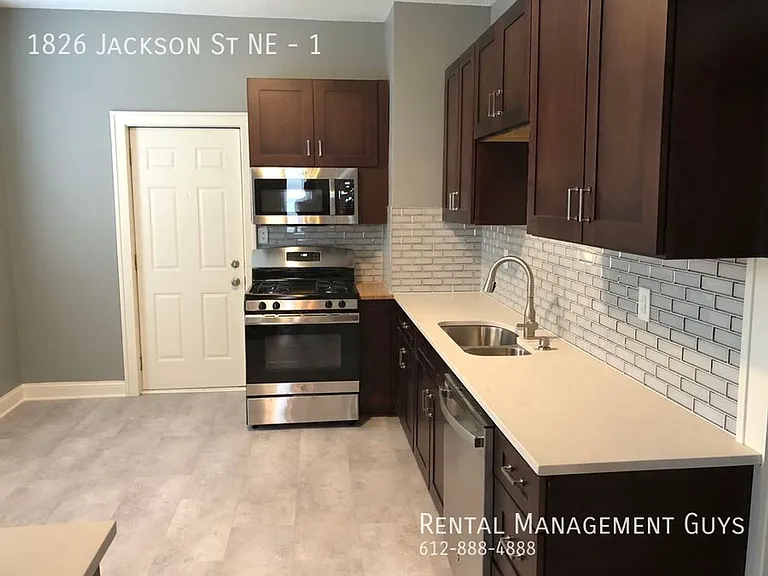 1826 Jackson St NE #1 — Photo 11