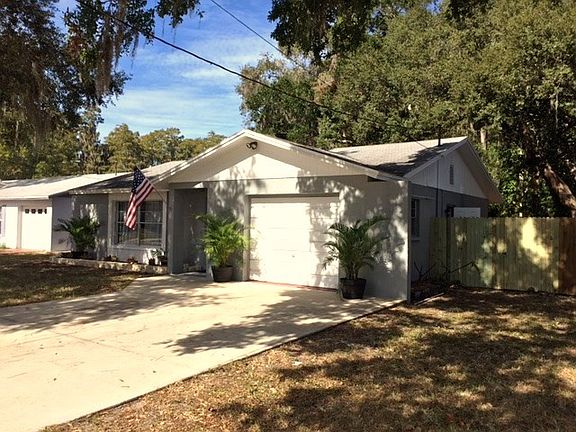 2nd image of 13 Cypress Dr