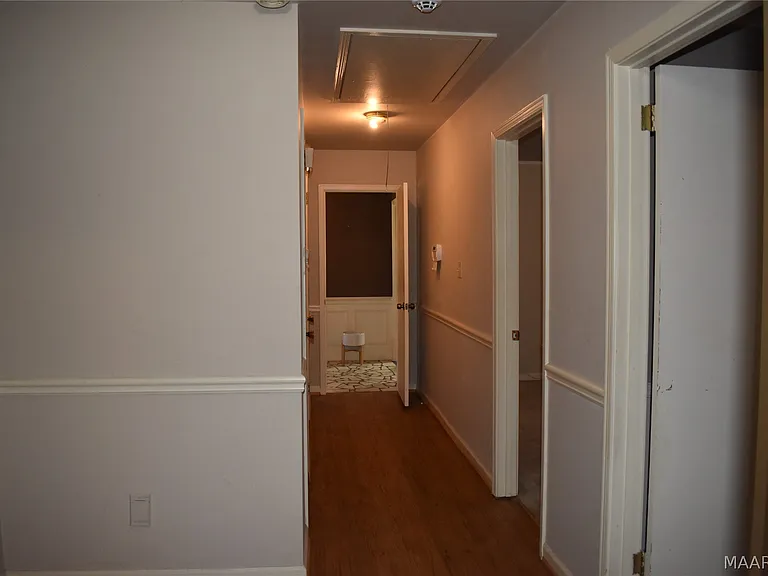 414 Arrowhead Dr — Photo 35