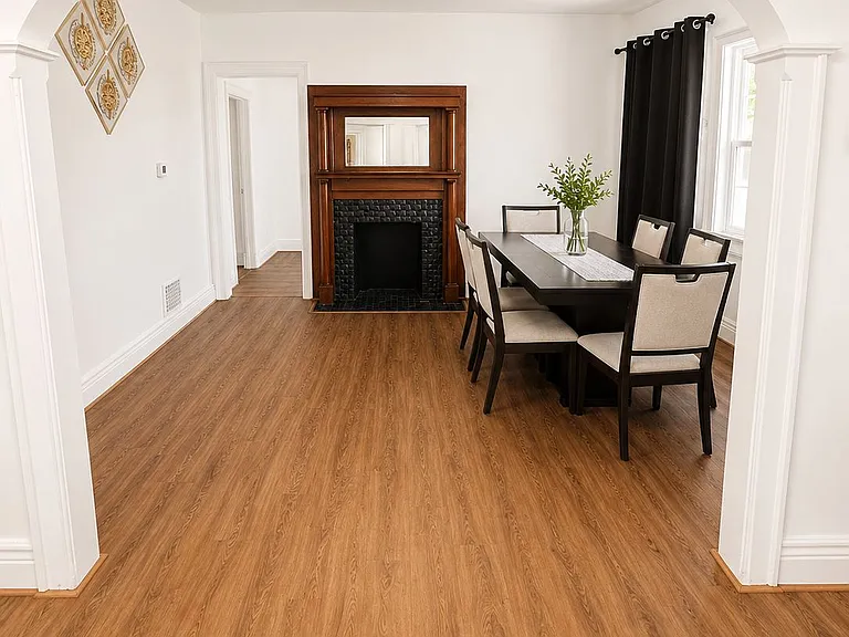 825 Bailey Ave #2 — Photo 3