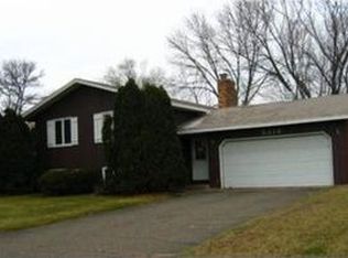 5316 Brookdale Dr N, Brooklyn Park, MN 55443