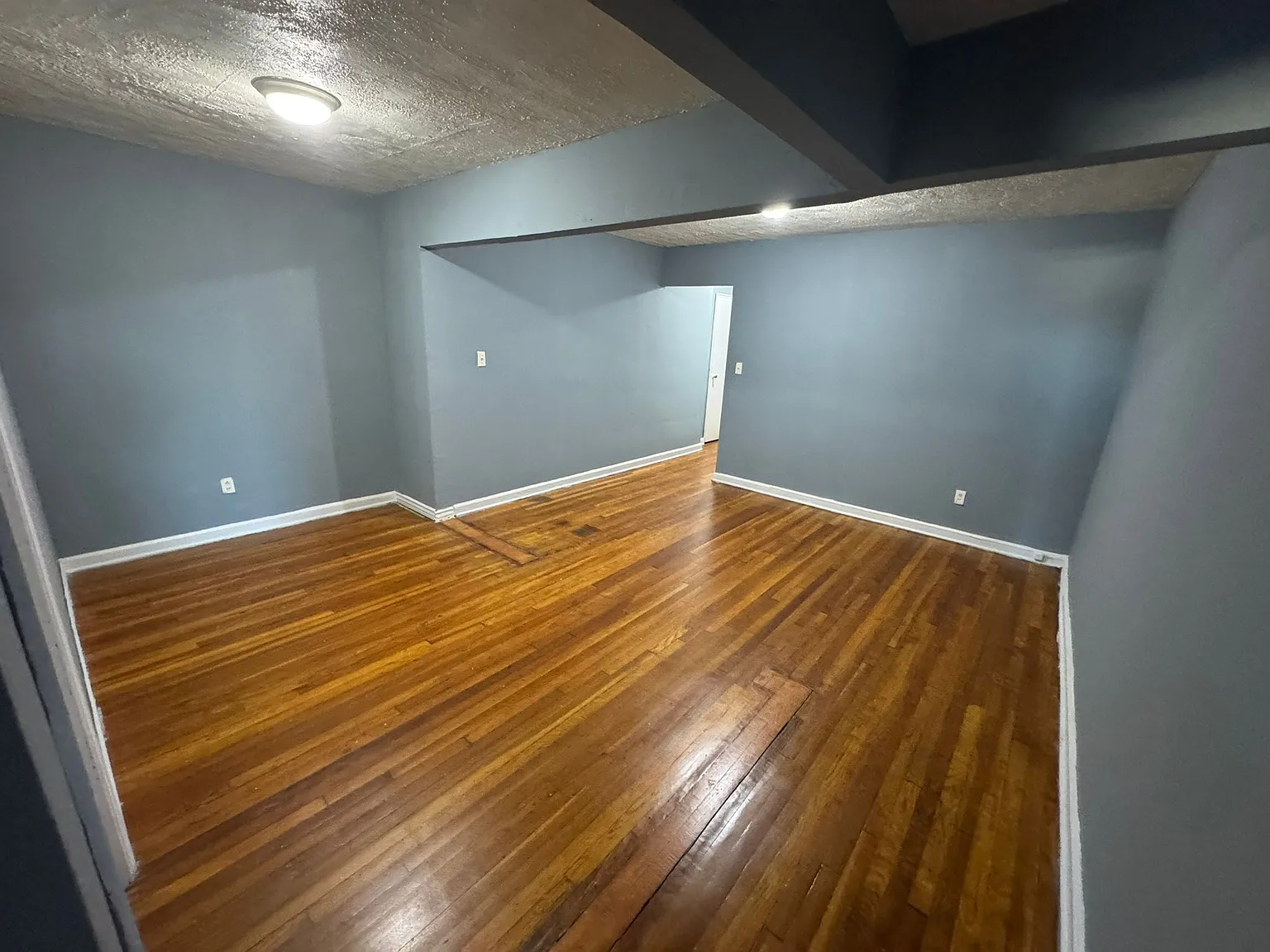 2 bed, $1,895 — Photo 2