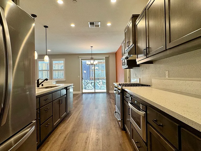 135 Timberwood Dr — Photo 11