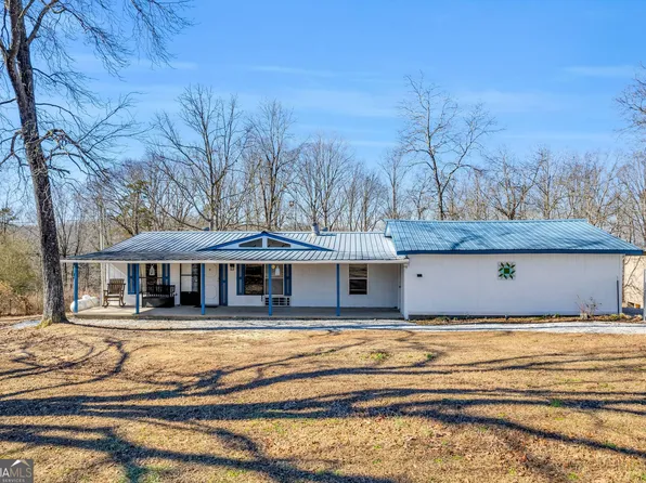824 Fairview Farm Cir, Lavonia, GA 30553