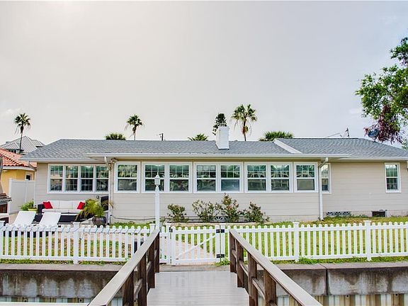 2nd image of 1861 Venetian Point Dr