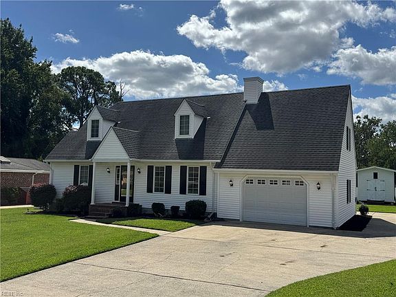 3rd image of 5209 Sharon Dr