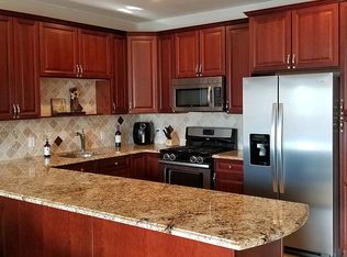 72 Barbara Ct, Amityville, NY 11701