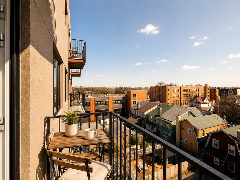 1629 Brooklyn Ave #501 — Photo 2