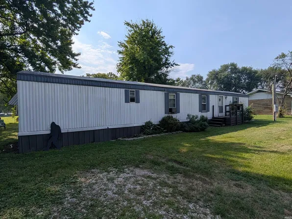 407 W 7th St, Monroe City, IN 47557