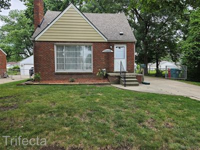 16684 Forest Ave, Eastpointe, MI, 48021