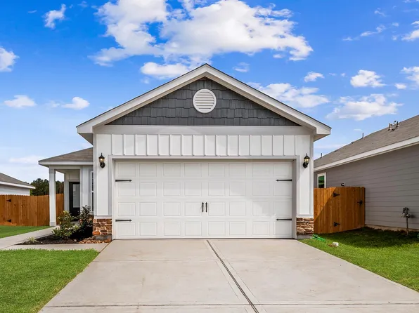 16470 Honeysuckle Hill Dr, Conroe, TX 77303