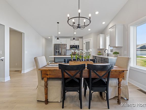 5th image of 12366 Hawley Dr