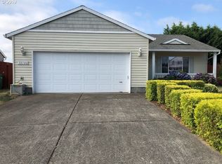 33720 SE Barbara Ct, Scappoose, OR 97056