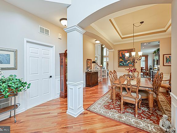 3rd image of 113 Keller Way