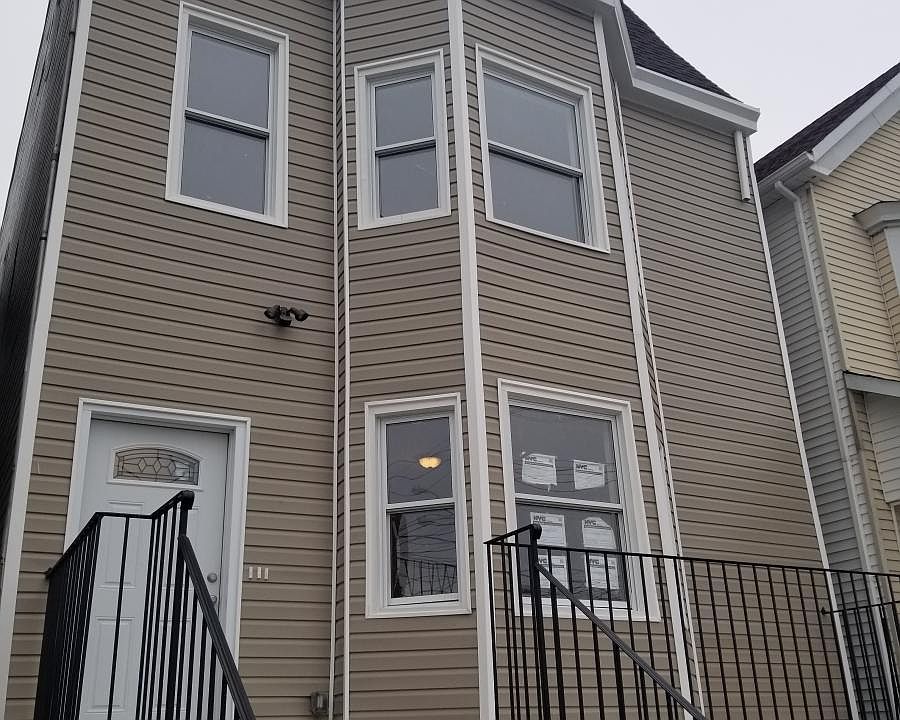 1st image of 82 Van Buren St #3