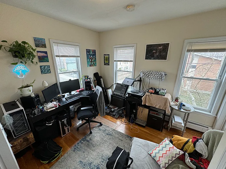38 Bond St #2F — Photo 3
