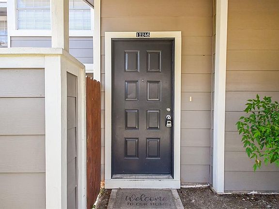 3rd image of 12248 Bob White Dr #122