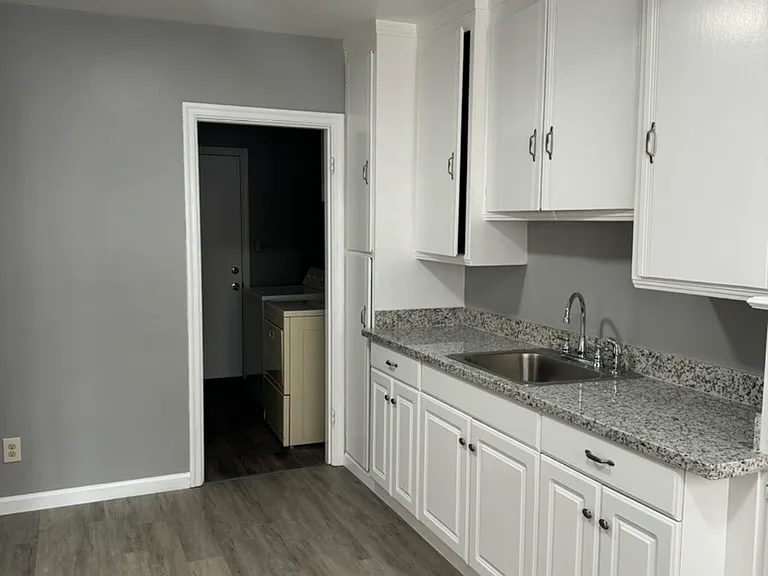 776 47th St #776 — Photo 9