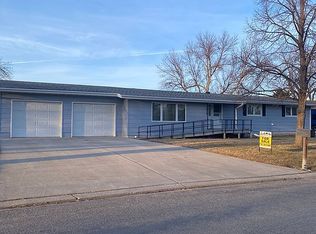 1414 Avenue B, Wahpeton, ND 58075