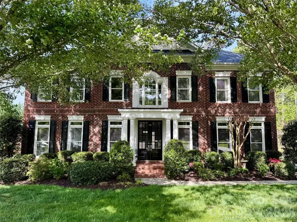 1007 Ainsdale Dr, Matthews, NC 28104