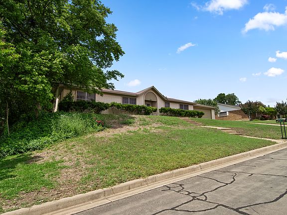 4th image of 7017 Harvey Dr